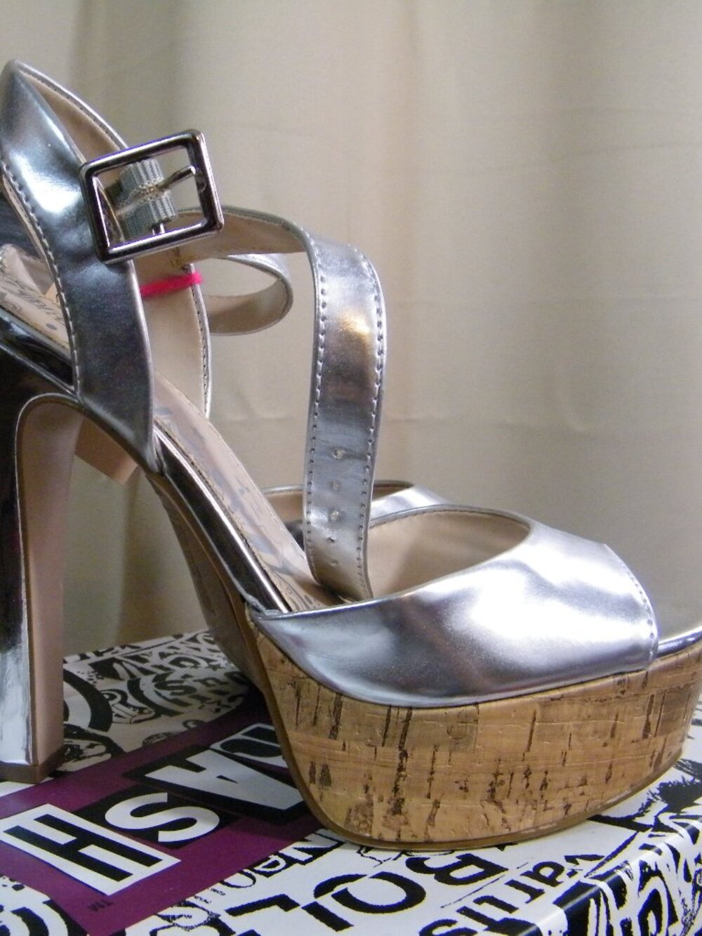 High heel Brash Color: silver sz: 6.5
